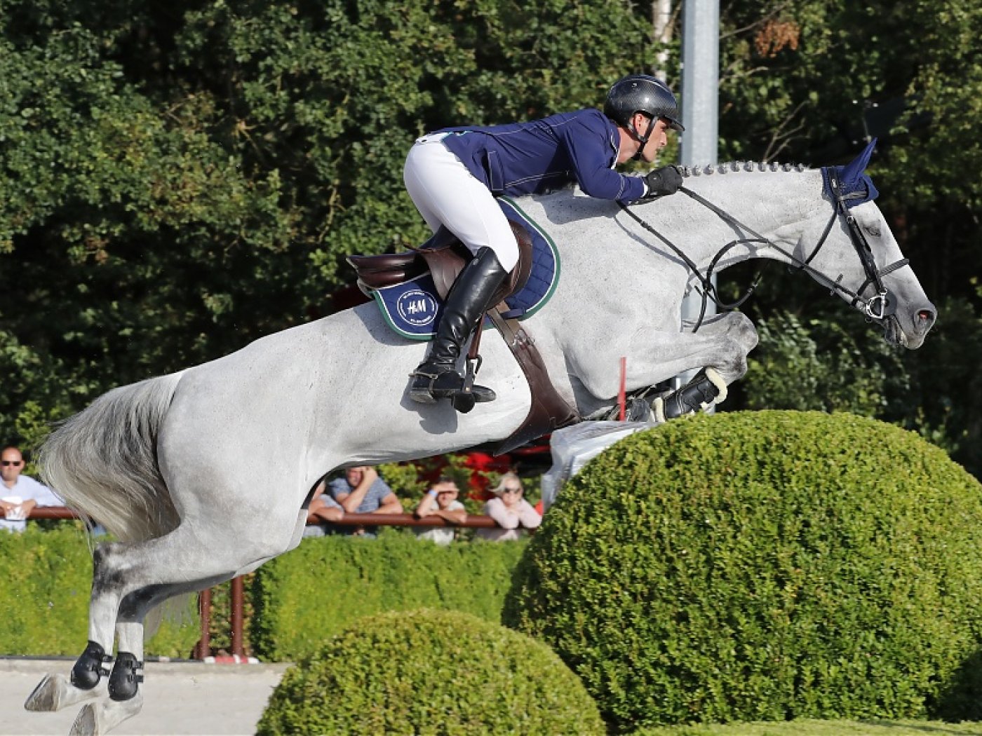 Second place for Olivier and H M Legend of Love Philippaerts